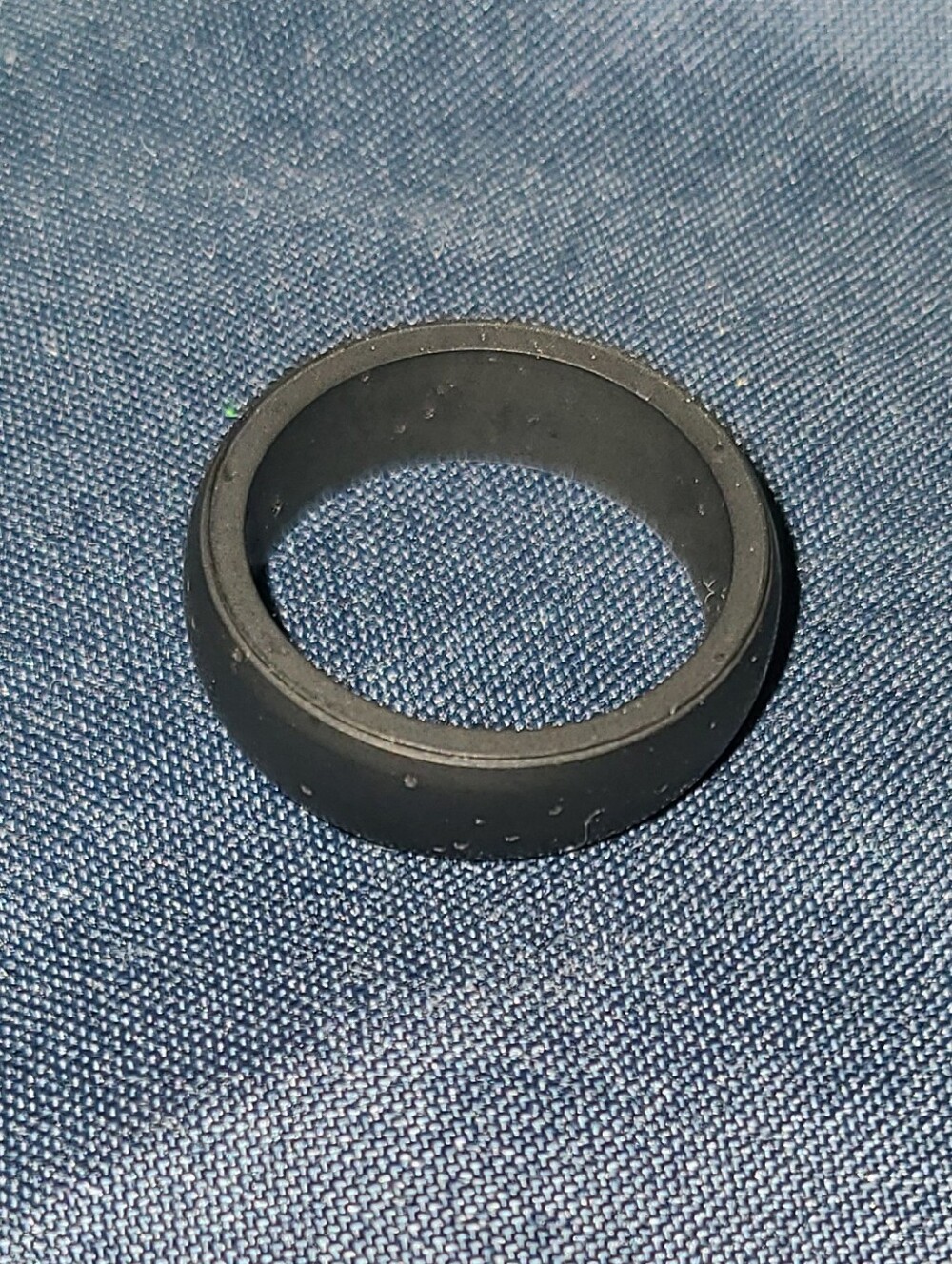 Black and Red Glitter Silicone Ring sz 5.5